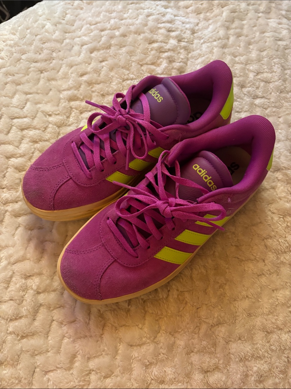 Adidas Platform Sneakers Size 7 - Picture 3 of 6